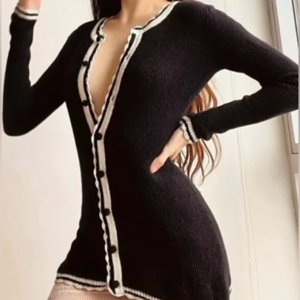 Moda international  VTG Style black &white Waffle knit cardigan. Silk & Cashmere